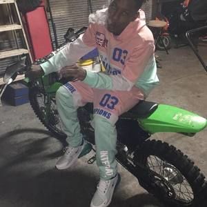 Meet your Posher, Jonathan